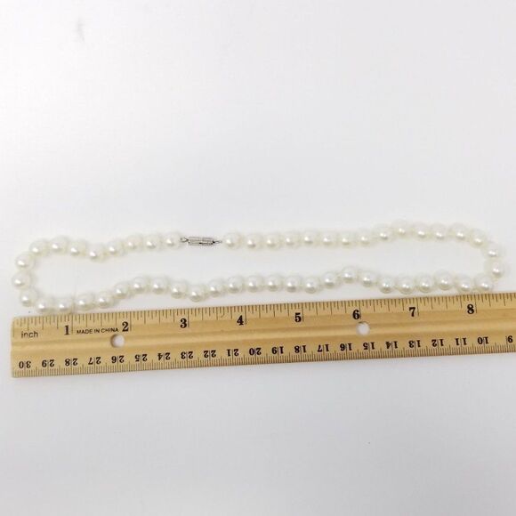 Vintage Faux Pearl Necklace, White Cream Color, Nice Length, Bridal, Wedding - Picture 3 of 4